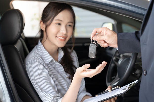 ซื้อรถเงินสดหรือเงินผ่อนดี เปรียบเทียบข้อดี-ข้อเสียให้เห็นชัดๆ